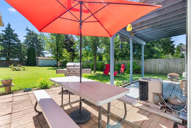 211 N Oltendorf Road, Streamwood, IL 60107