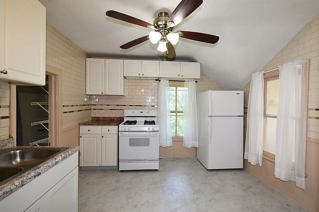 105 N Jefferson Street 2, Batavia, IL 60510