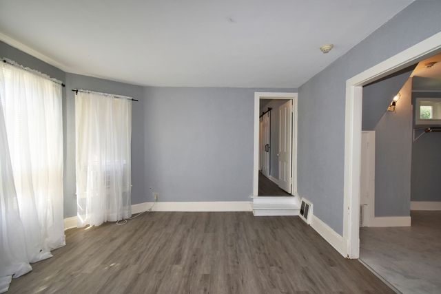 105 N Jefferson Street 2, Batavia, IL 60510