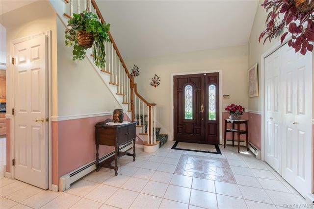 11 E Salem Road, Fishkill, NY 12524