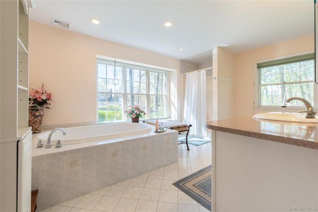 11 E Salem Road, Fishkill, NY 12524