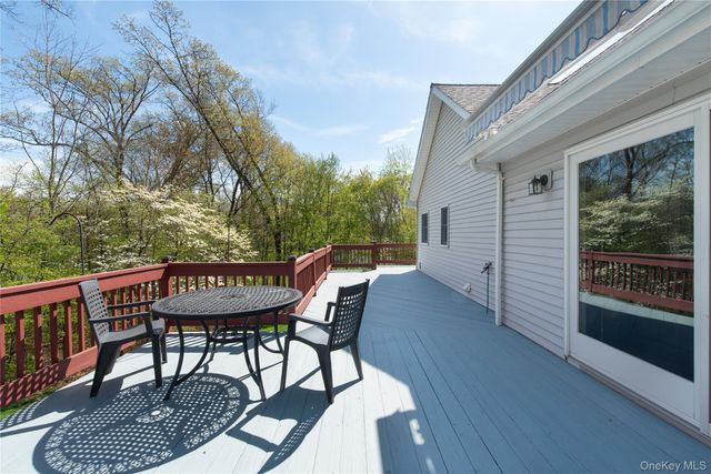 11 E Salem Road, Fishkill, NY 12524