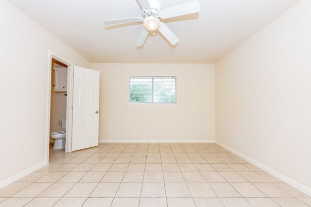 2418 Morning Glory Drive A, Pasadena, TX 77503