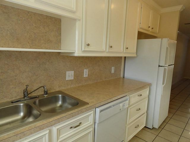 2418 Morning Glory Drive A, Pasadena, TX 77503