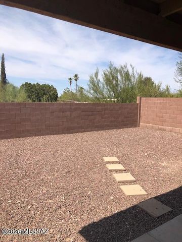 2386 S Adventure Trail, Tucson, AZ 85748