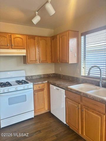2386 S Adventure Trail, Tucson, AZ 85748