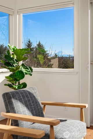 747 N 87th Street, Seattle, WA 98103