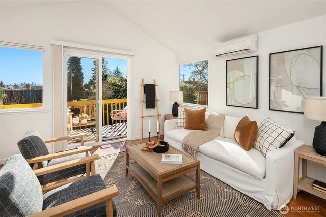 747 N 87th Street, Seattle, WA 98103