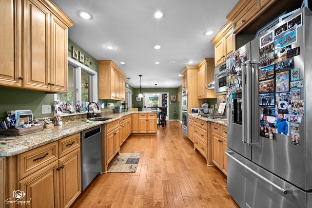 3414 Westridge Road, Joliet, IL 60431