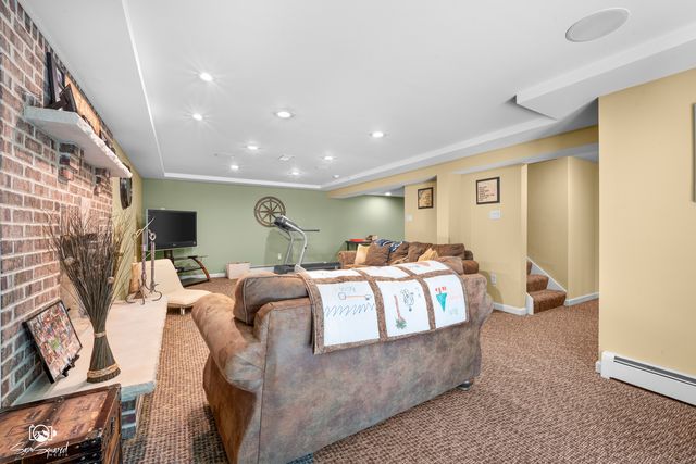 3414 Westridge Road, Joliet, IL 60431