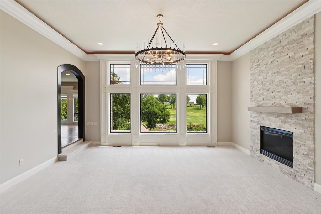 2813 NE Seneca Drive, Ankeny, IA 50021