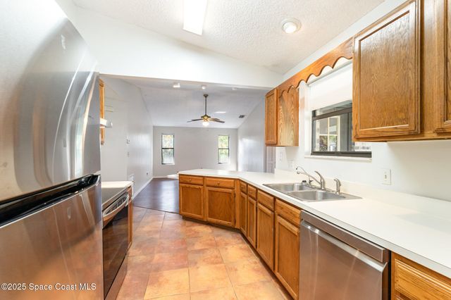 131 Hammock Road SE, Palm Bay, FL 32909