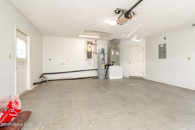 131 Hammock Road SE, Palm Bay, FL 32909