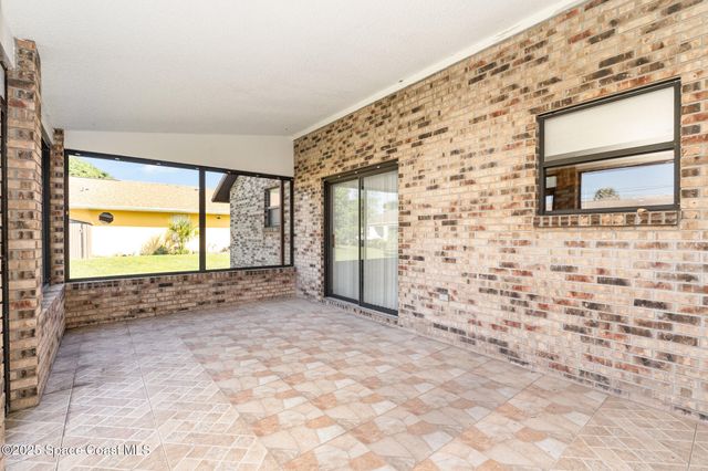 131 Hammock Road SE, Palm Bay, FL 32909