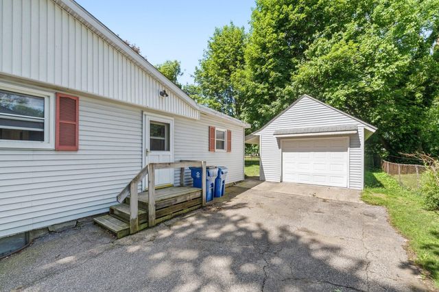 1343 Calhoun Street, Kalamazoo Twp, MI 49006