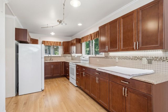 1343 Calhoun Street, Kalamazoo Twp, MI 49006