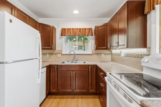 1343 Calhoun Street, Kalamazoo Twp, MI 49006