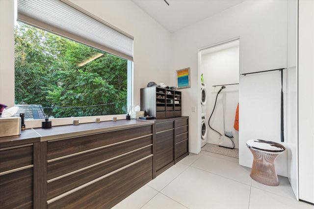 2169 University Boulevard, Houston, TX 77030