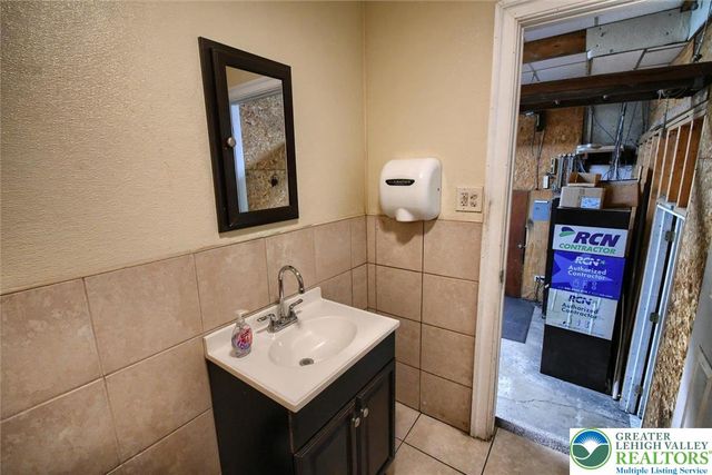 610 Front Street, Catasauqua Boro, PA 18032