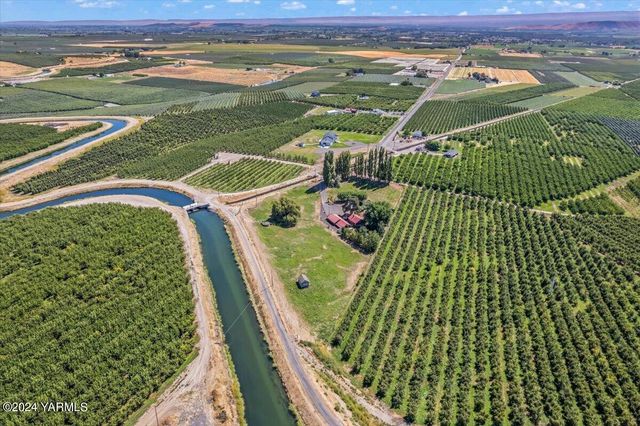 1550 Eagle Peak Rd, Zillah, WA 98953