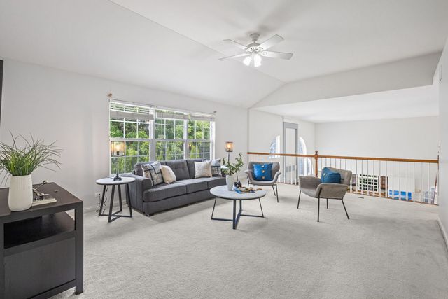 309 Morgan Lane, Fox River Grove, IL 60021