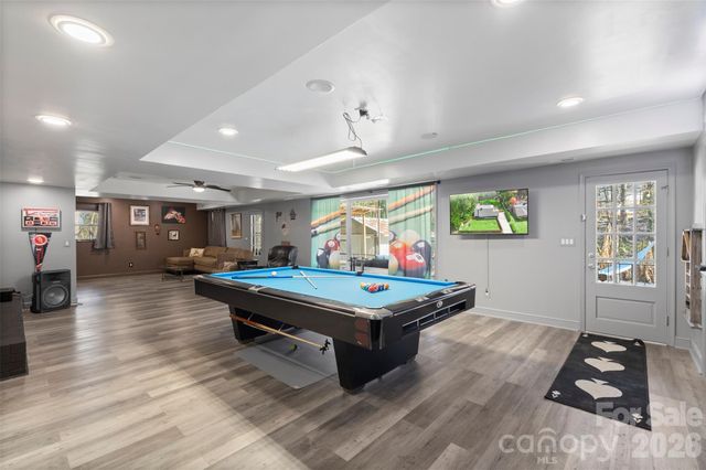 2221 Glenwood Drive, Gastonia, NC 28054