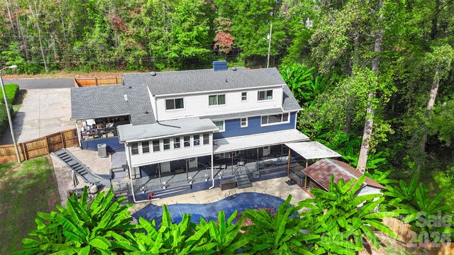 2221 Glenwood Drive, Gastonia, NC 28054