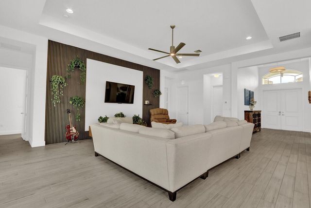 9939 Great Barrier Trail, Boynton Beach, FL 33473