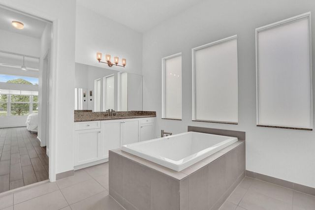 9939 Great Barrier Trail, Boynton Beach, FL 33473
