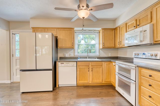 1618 Whittaker Rd, Crestwood, KY 40014