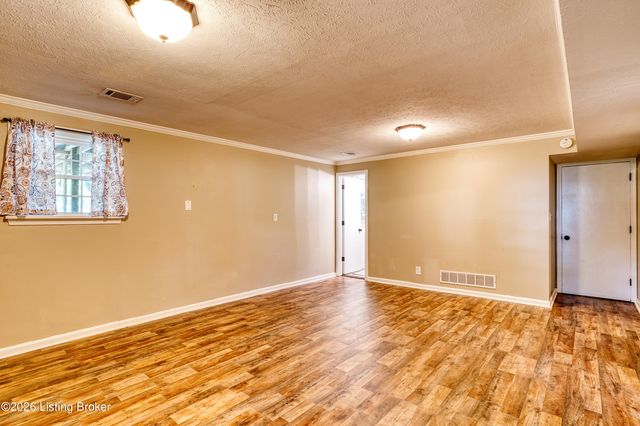 1618 Whittaker Rd, Crestwood, KY 40014