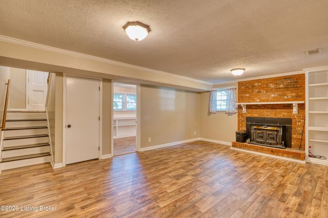 1618 Whittaker Rd, Crestwood, KY 40014