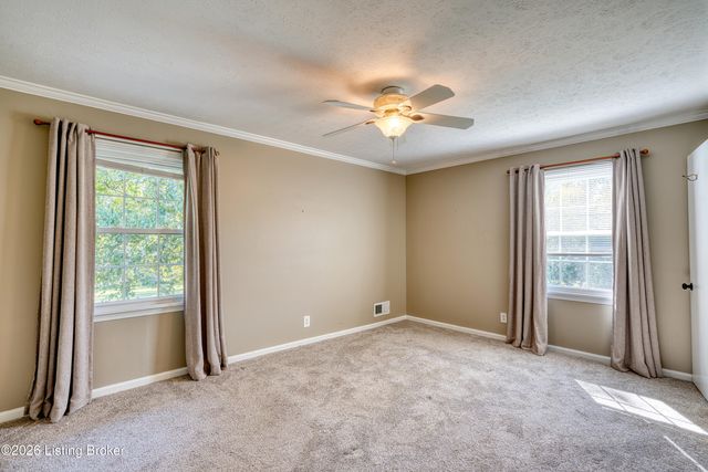 1618 Whittaker Rd, Crestwood, KY 40014