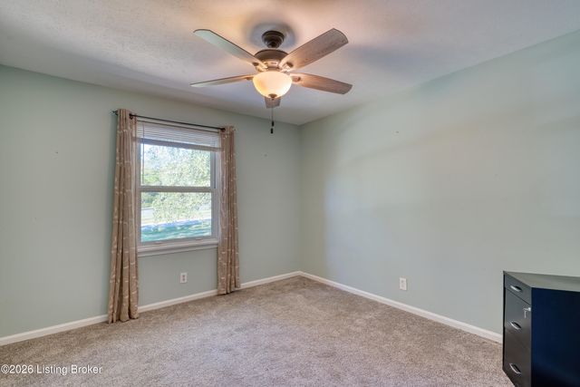 1618 Whittaker Rd, Crestwood, KY 40014
