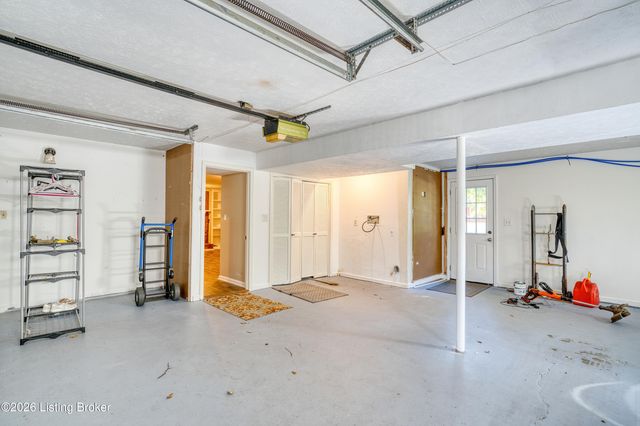 1618 Whittaker Rd, Crestwood, KY 40014