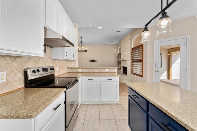 1021 Westland Ridge RD, Dripping Springs, TX 78620