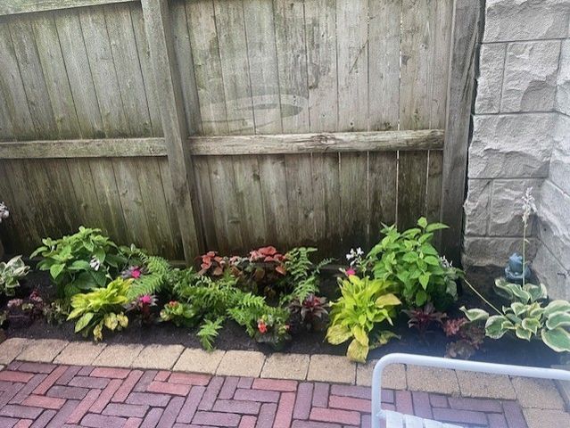 2502 N Bosworth Avenue, Chicago, IL 60614