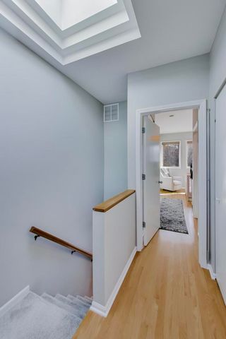 2502 N Bosworth Avenue, Chicago, IL 60614