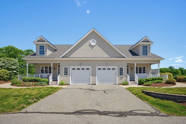 65 Grey Wolf Drive 65, Franklin, MA 02038