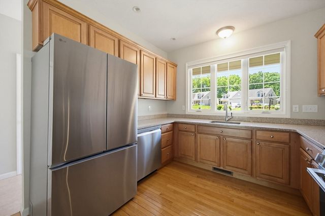 65 Grey Wolf Drive 65, Franklin, MA 02038