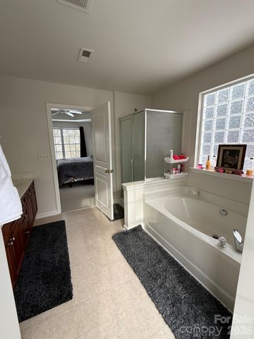 4035 Caldwell Ridge Parkway, Charlotte, NC 28213