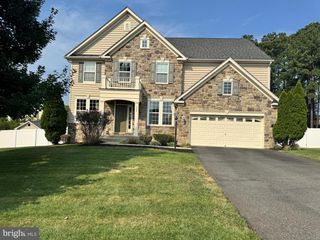 1002 JILL'S PLACE, Fredericksburg, VA 22401