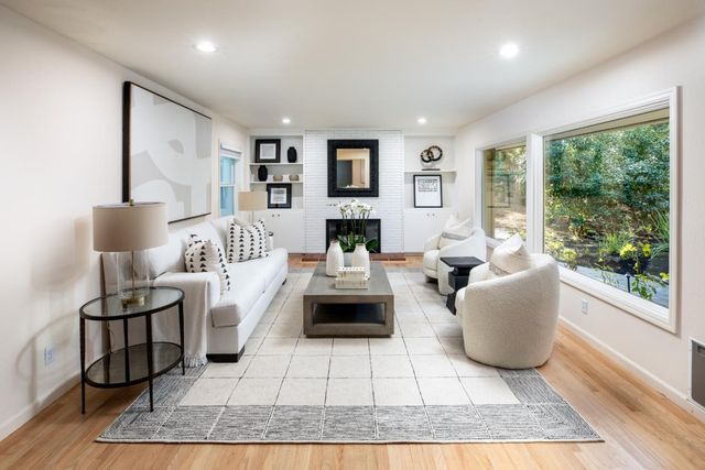 1470 Aura Way, Los Altos, CA 94024