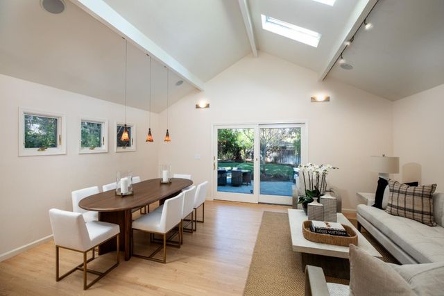 1470 Aura Way, Los Altos, CA 94024