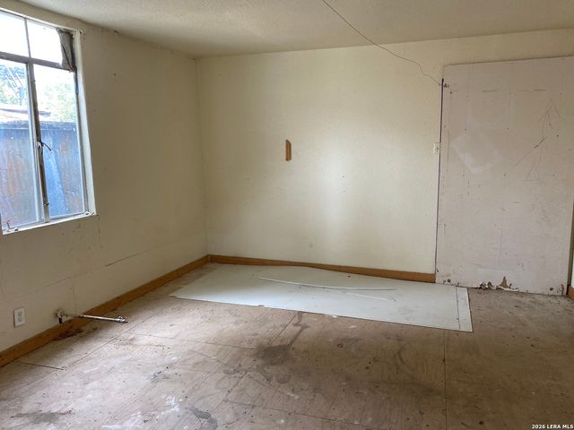 1315 MONTEREY ST, San Antonio, TX 78207