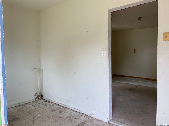1315 MONTEREY ST, San Antonio, TX 78207