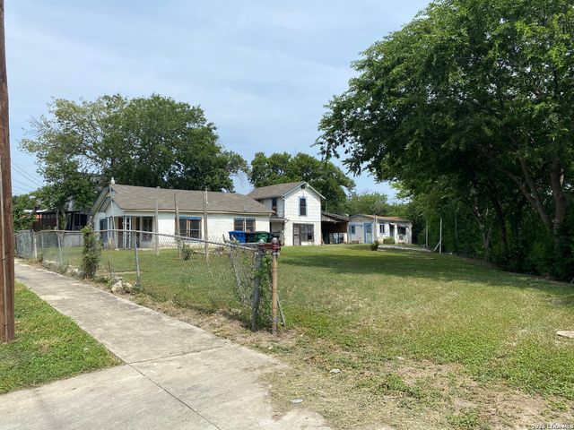 1315 MONTEREY ST, San Antonio, TX 78207