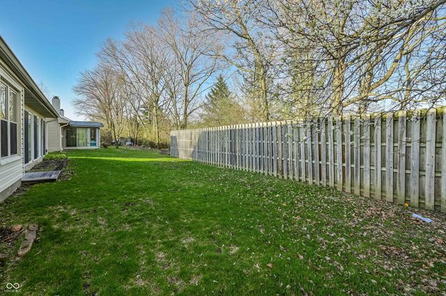 8802 Saddle Court, Indianapolis, IN 46256