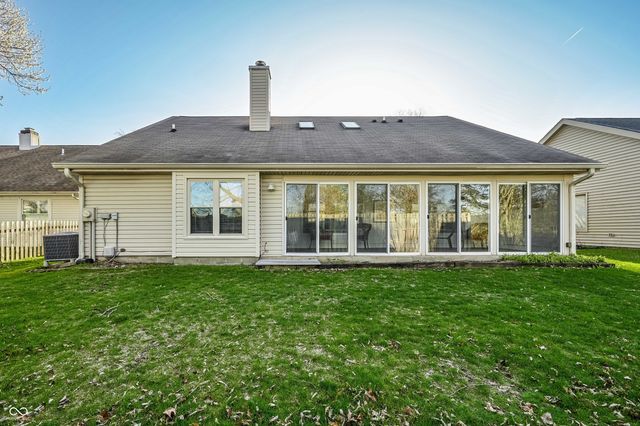 8802 Saddle Court, Indianapolis, IN 46256