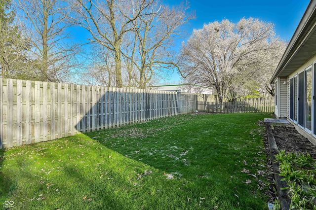 8802 Saddle Court, Indianapolis, IN 46256